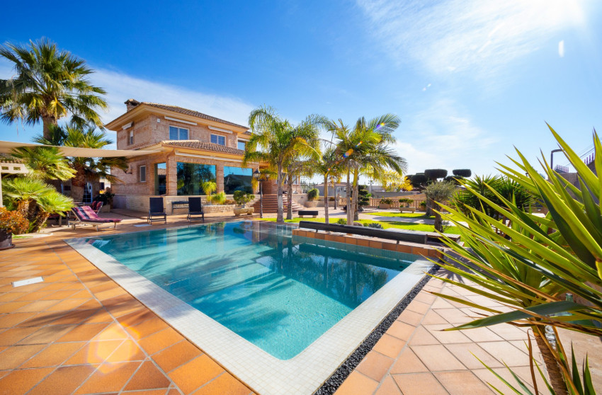 Revente - Villa -
San Vicente del Raspeig - Los Girasoles