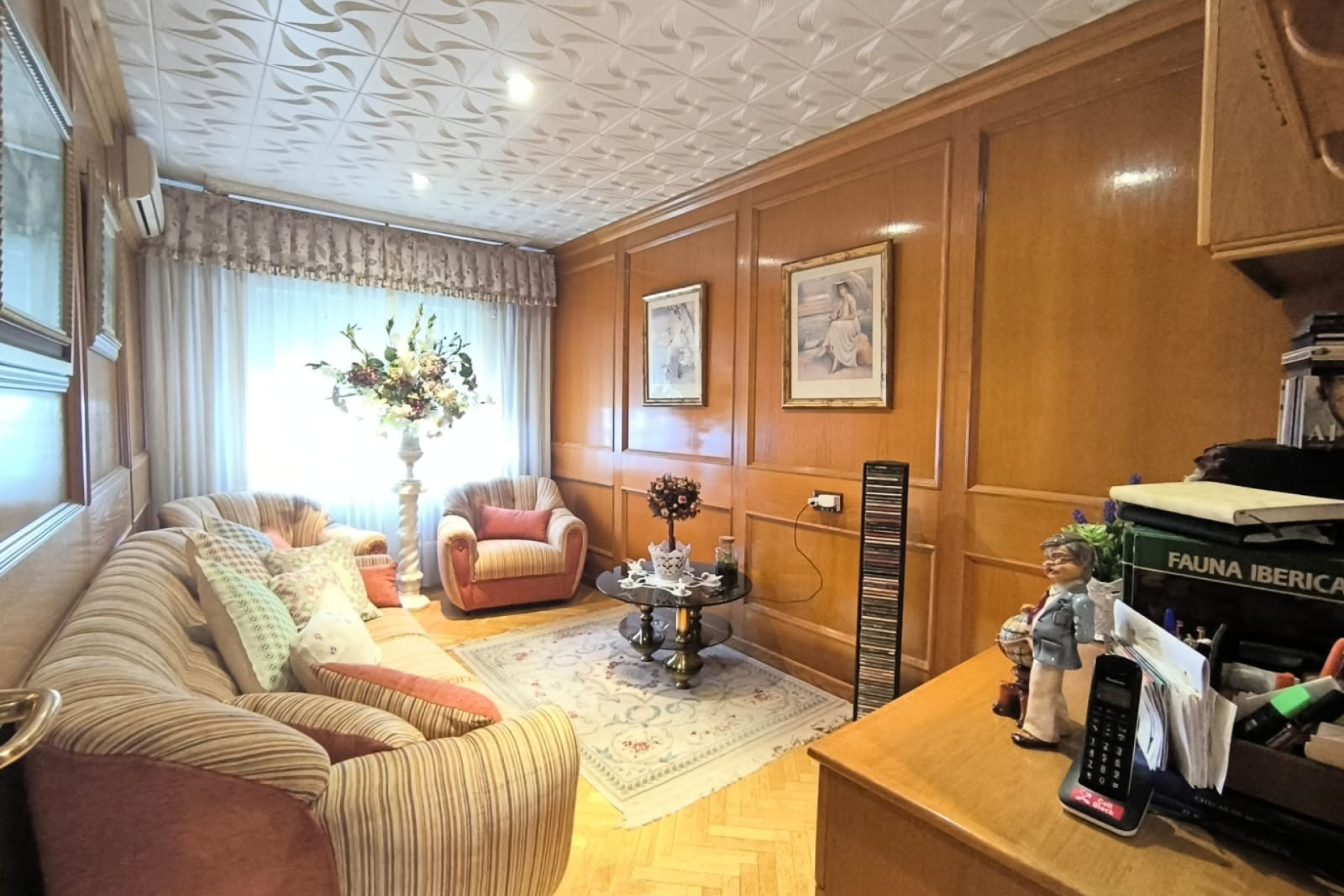 Revente - Villa -
Sax - Inland