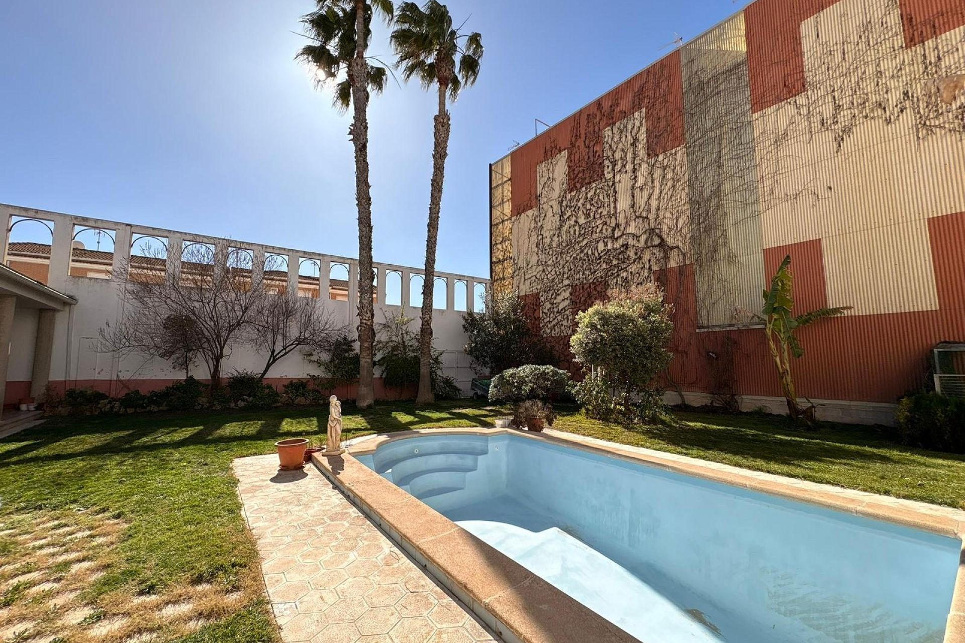 Revente - Villa -
Sax