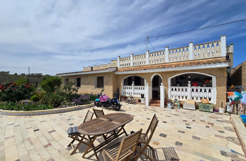 Revente - Villa -
Sax