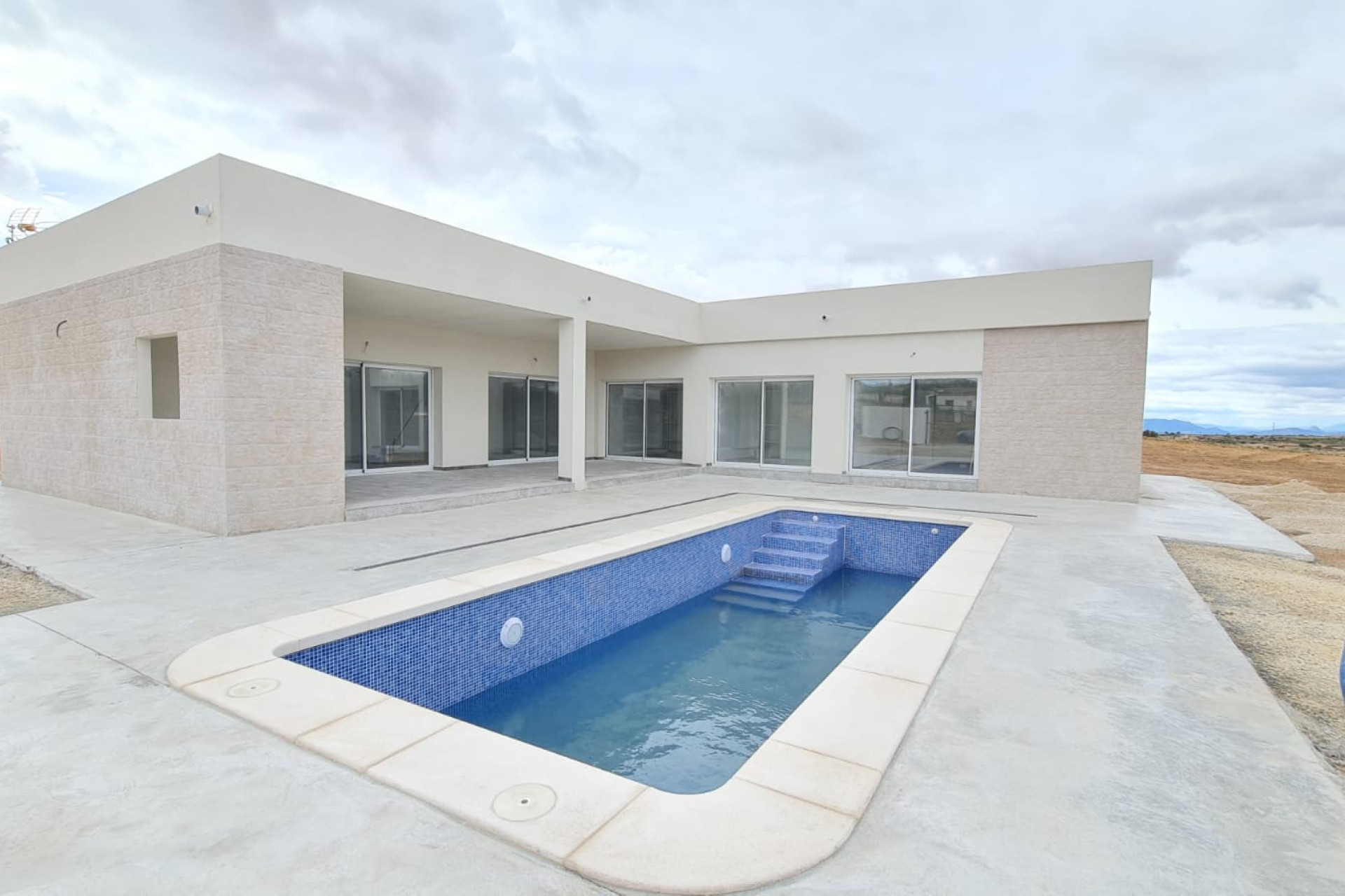 Revente - Villa -
Torre Del Rico - Inland