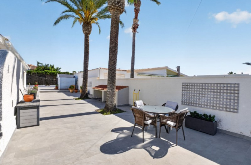 Revente - Villa -
Torrevieja - Costa Blanca