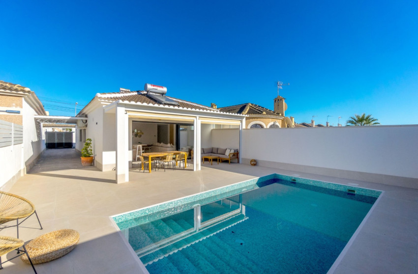 Revente - Villa -
Torrevieja - San Luis