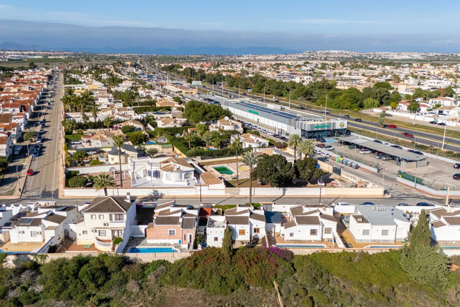 Revente - Villa -
Torrevieja - Urbanización San Luis