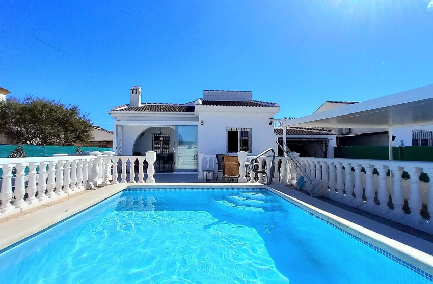 Revente - Villa -
Torrevieja