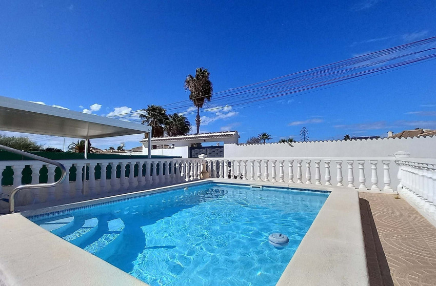 Revente - Villa -
Torrevieja