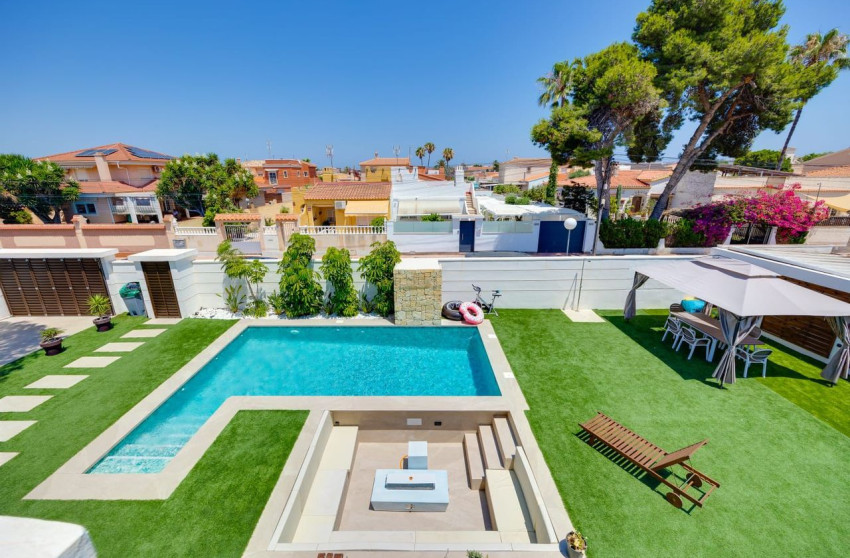 Revente - Villa -
Torrevieja