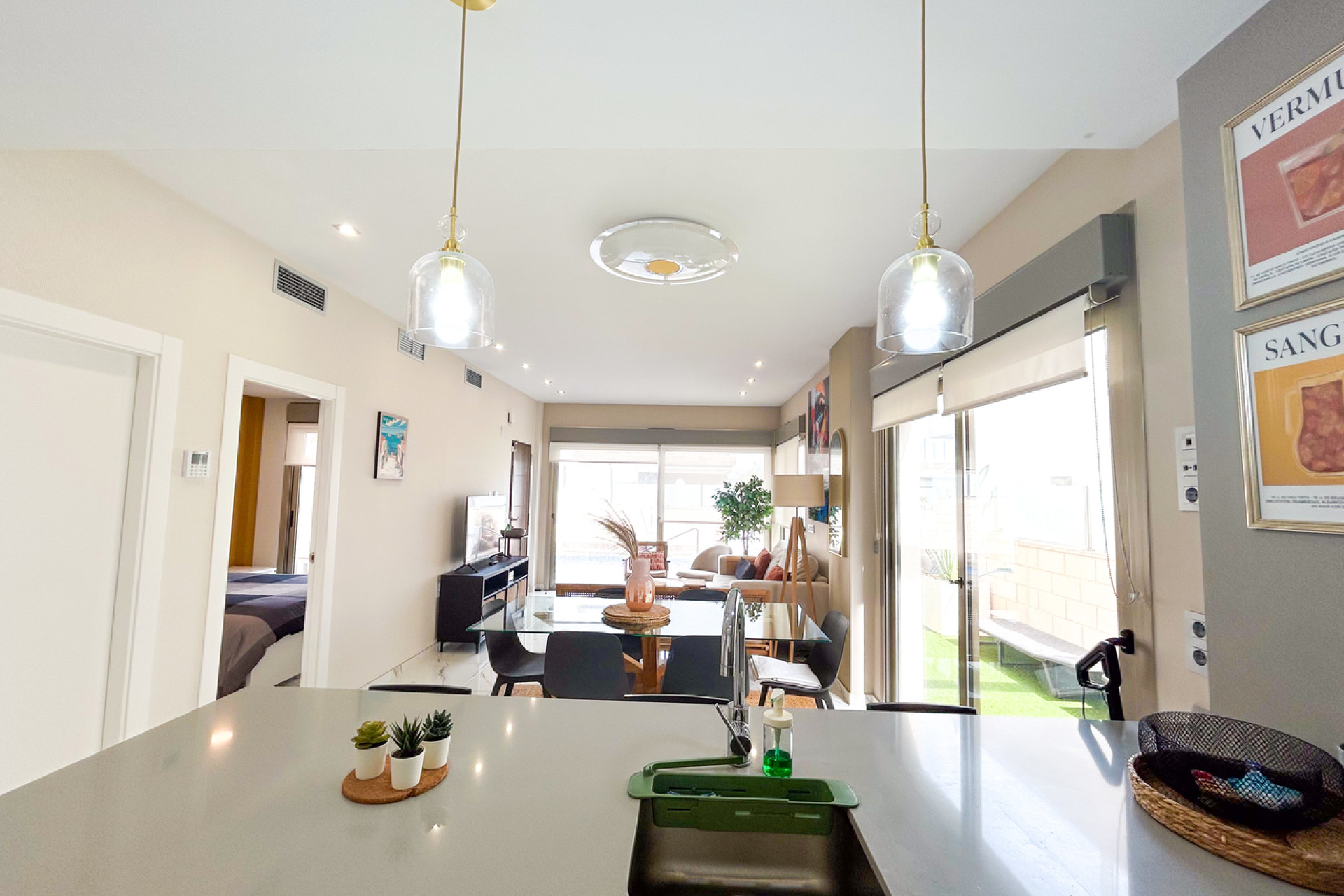 Revente - Villa -
Villamartín - Costa Blanca