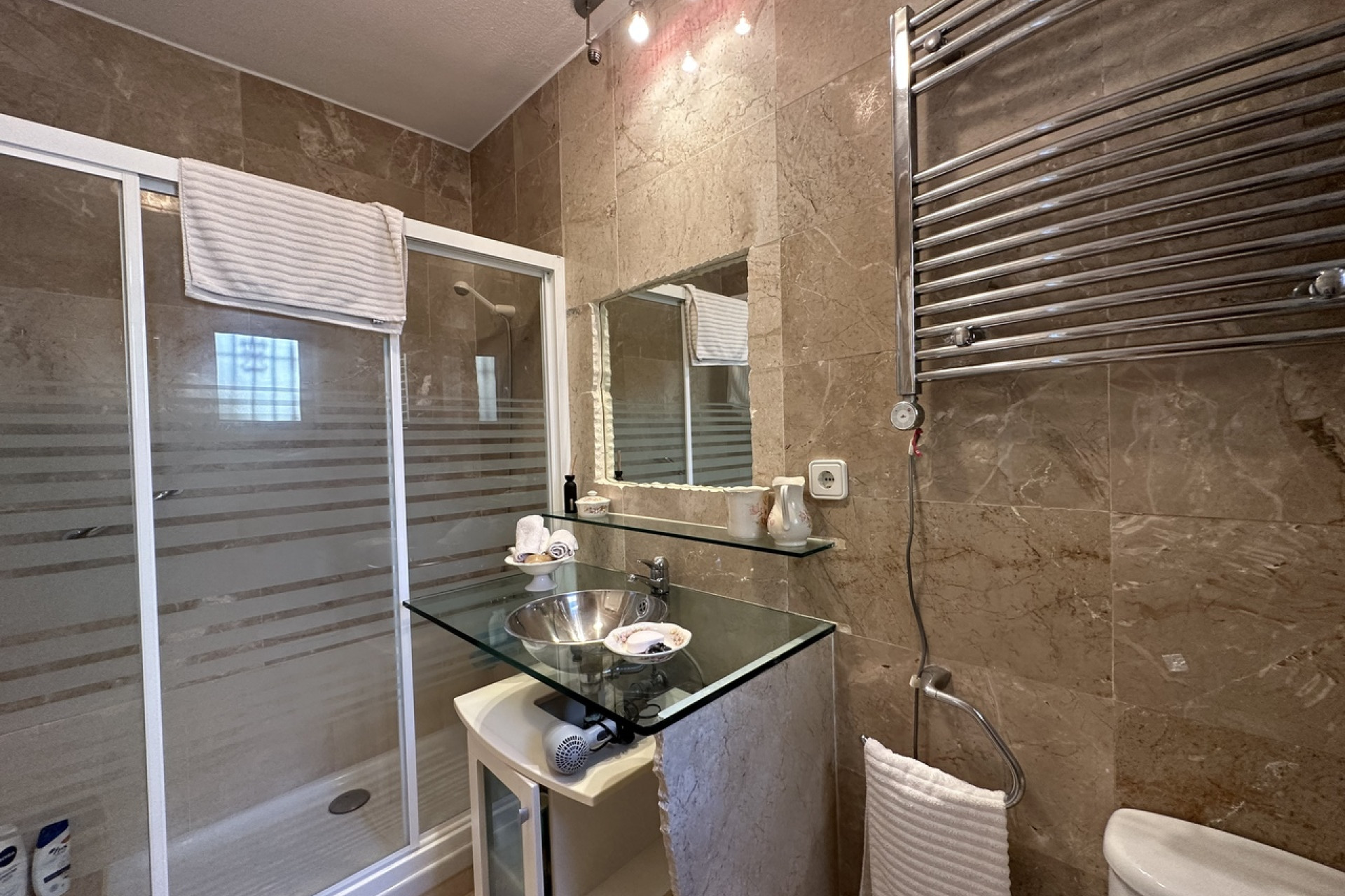 Revente - Villa -
Villamartín