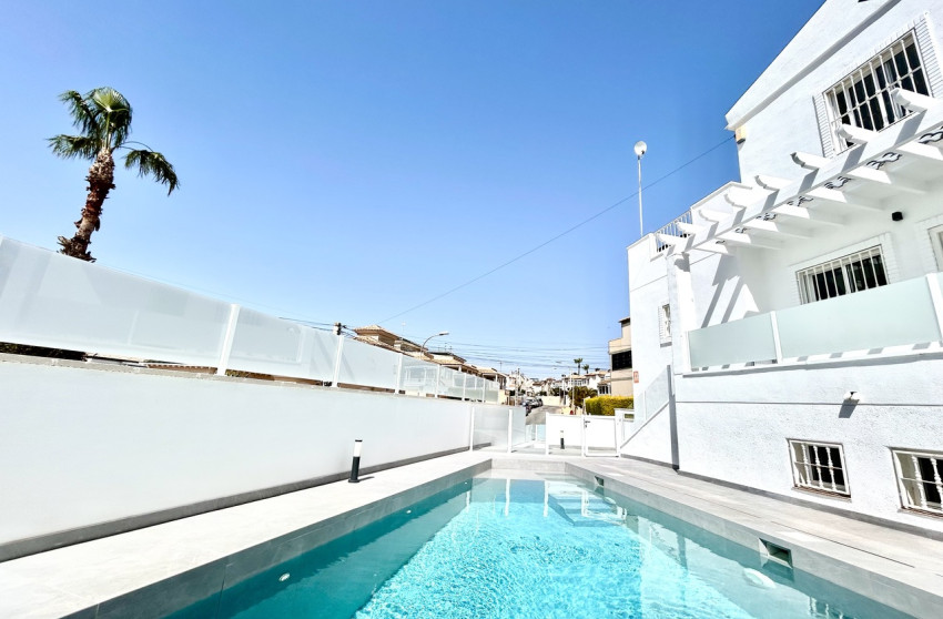 Revente - Villa -
Villamartín