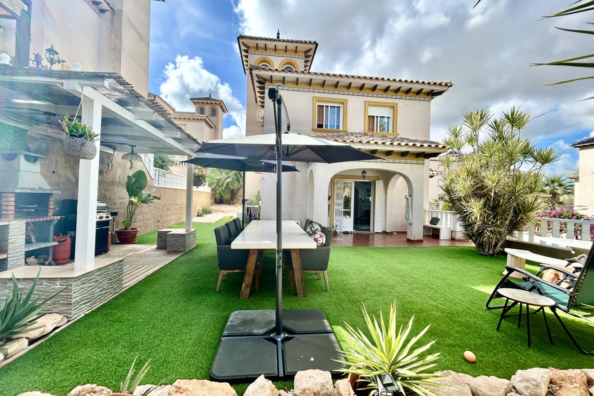 Revente - Villa -
Villamartín