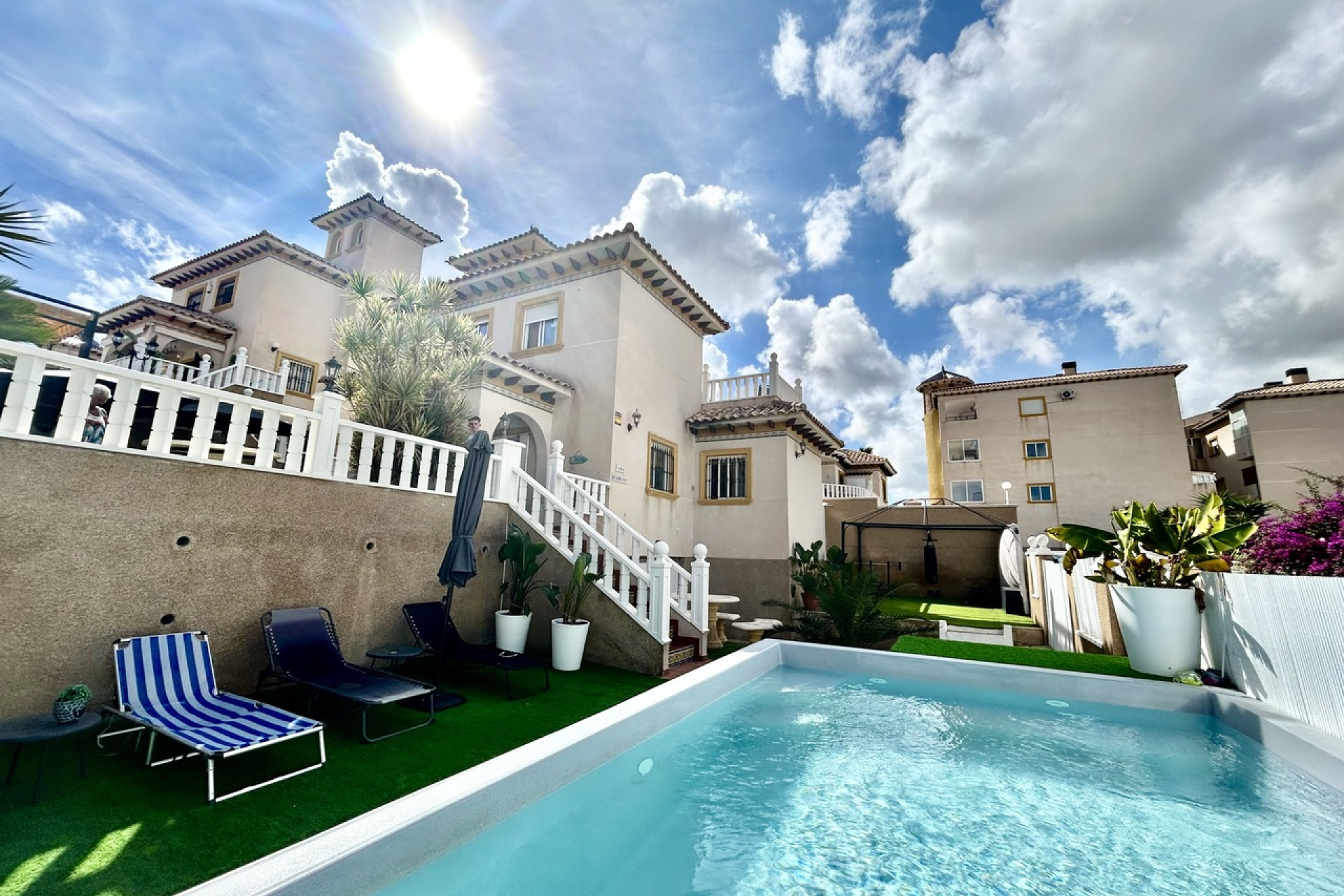 Revente - Villa -
Villamartín