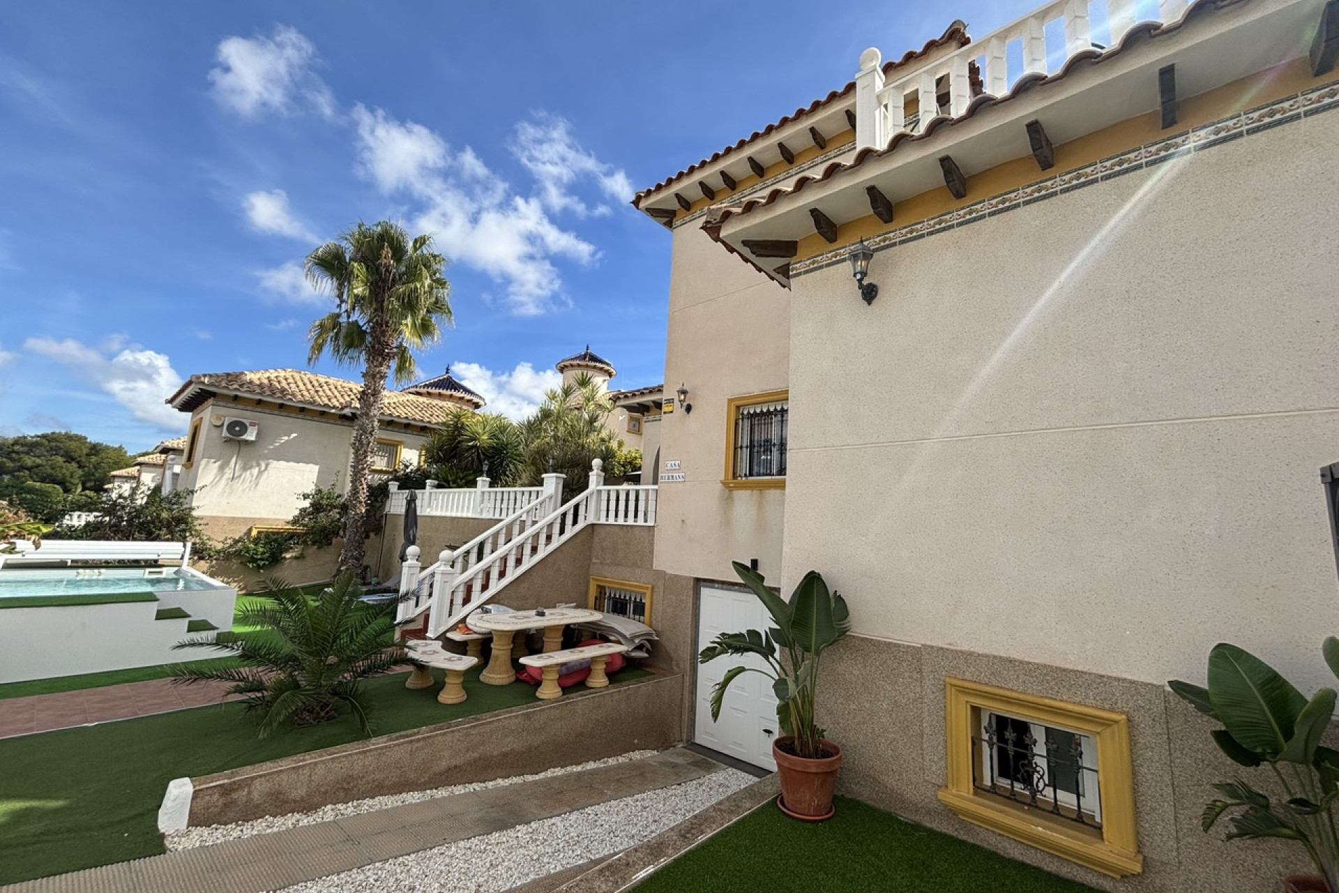 Revente - Villa -
Villamartín