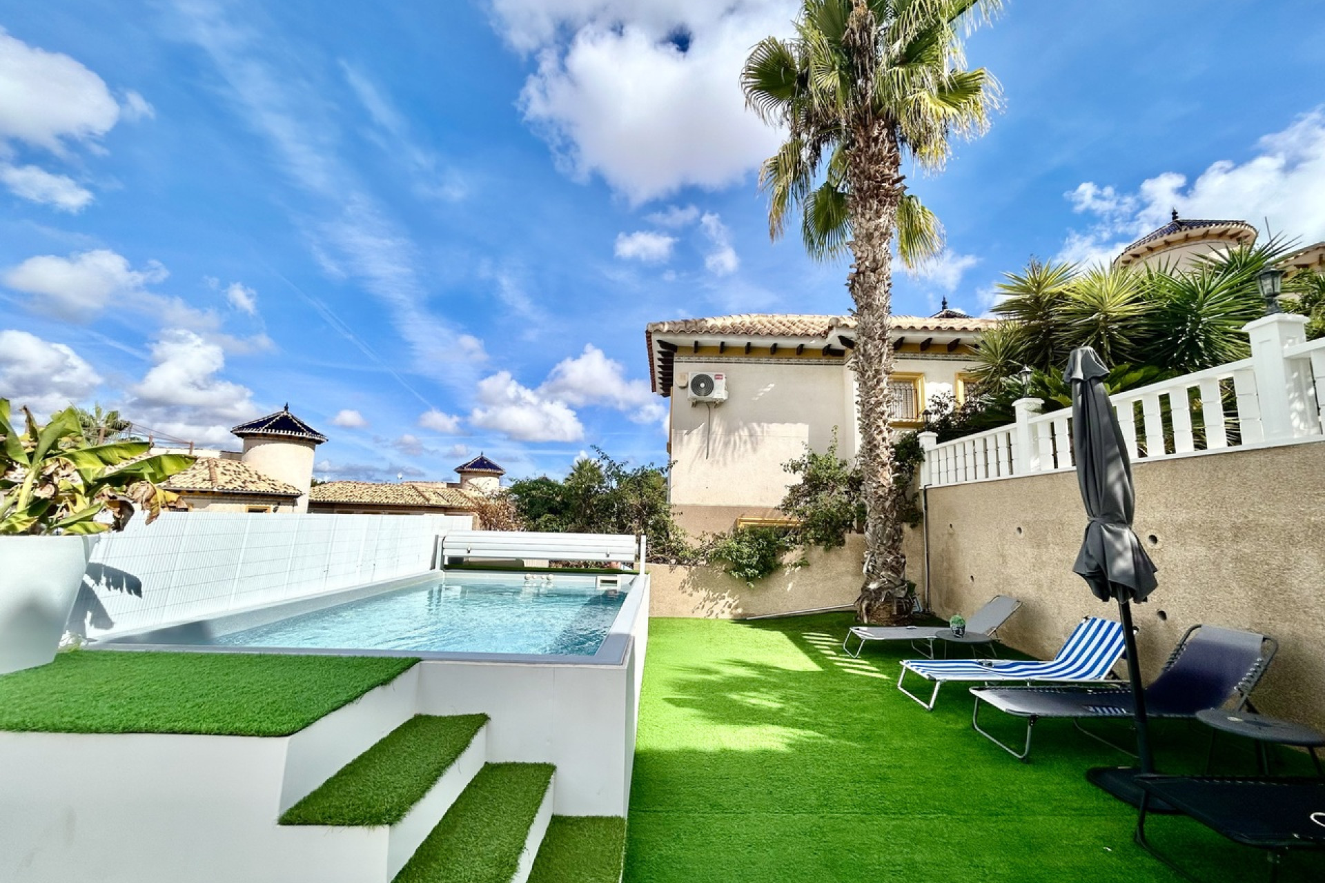 Revente - Villa -
Villamartín