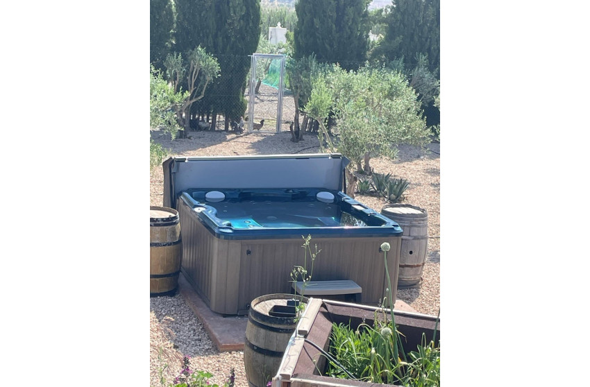 Revente - Villa -
Villena - Inland