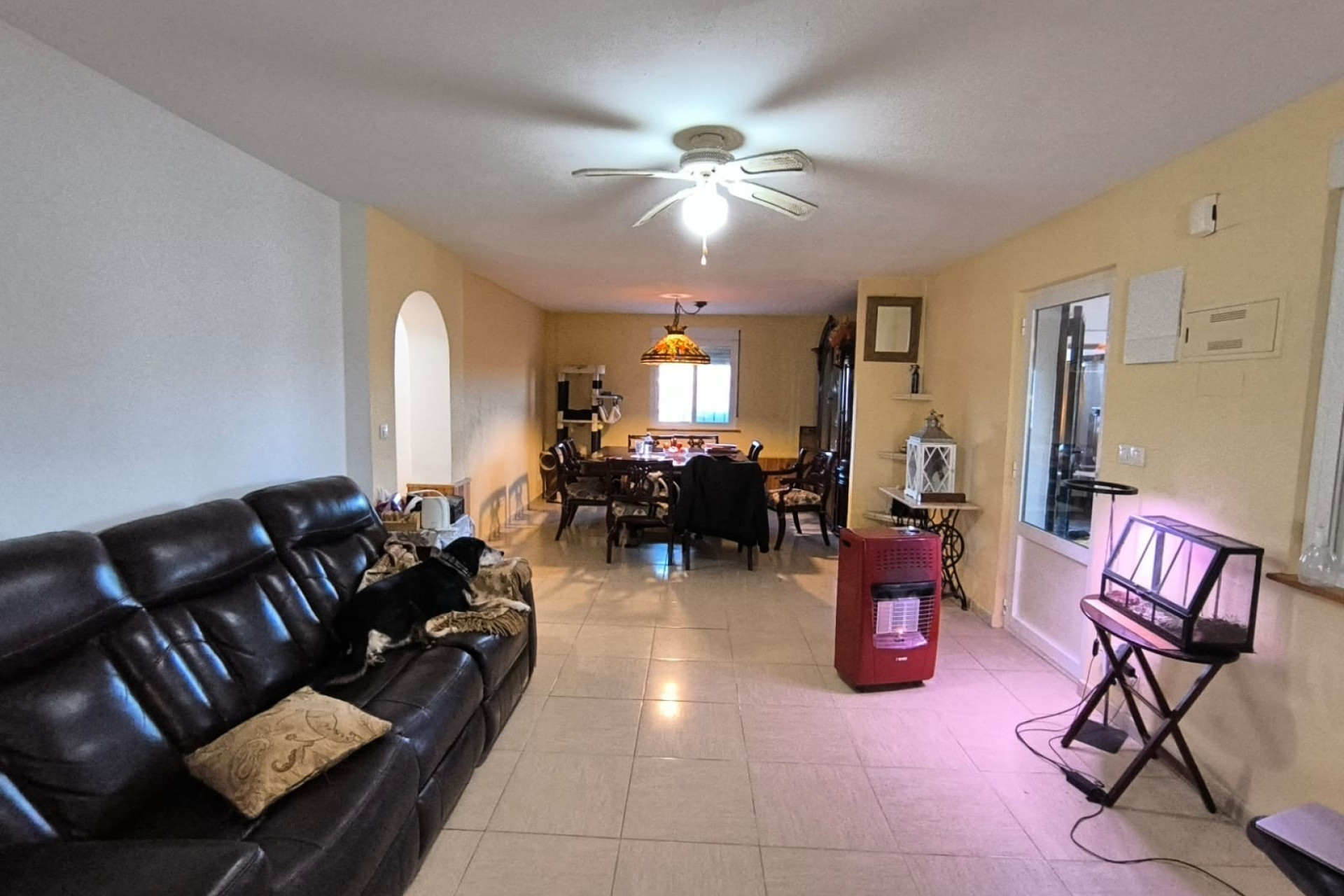 Revente - Villa -
Villena - Inland
