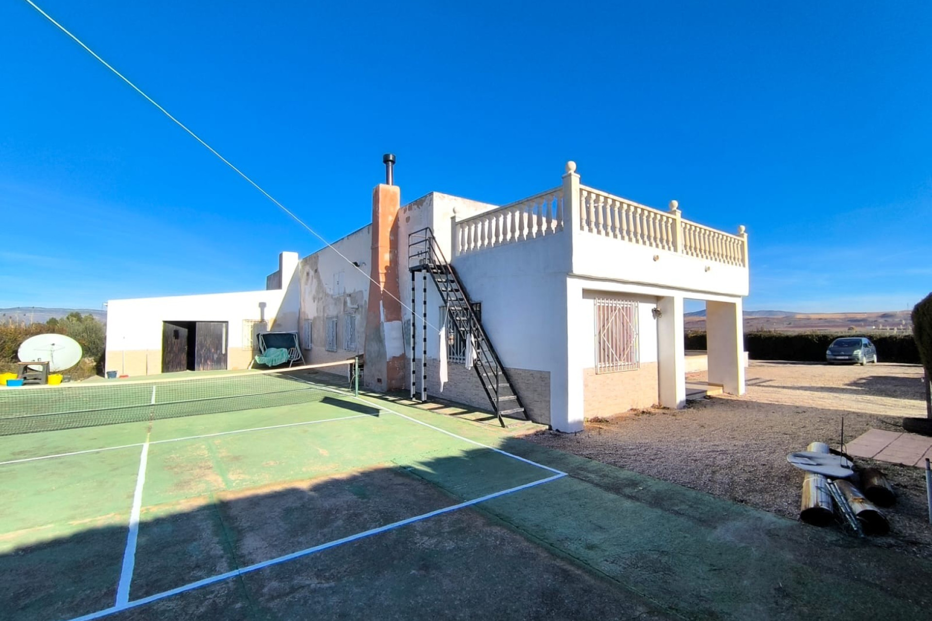 Revente - Villa -
Villena - Inland