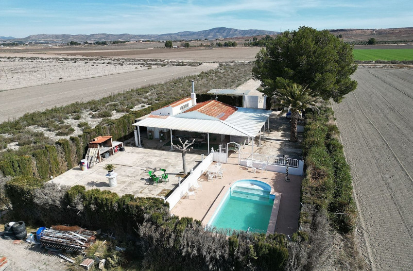 Revente - Villa -
Villena