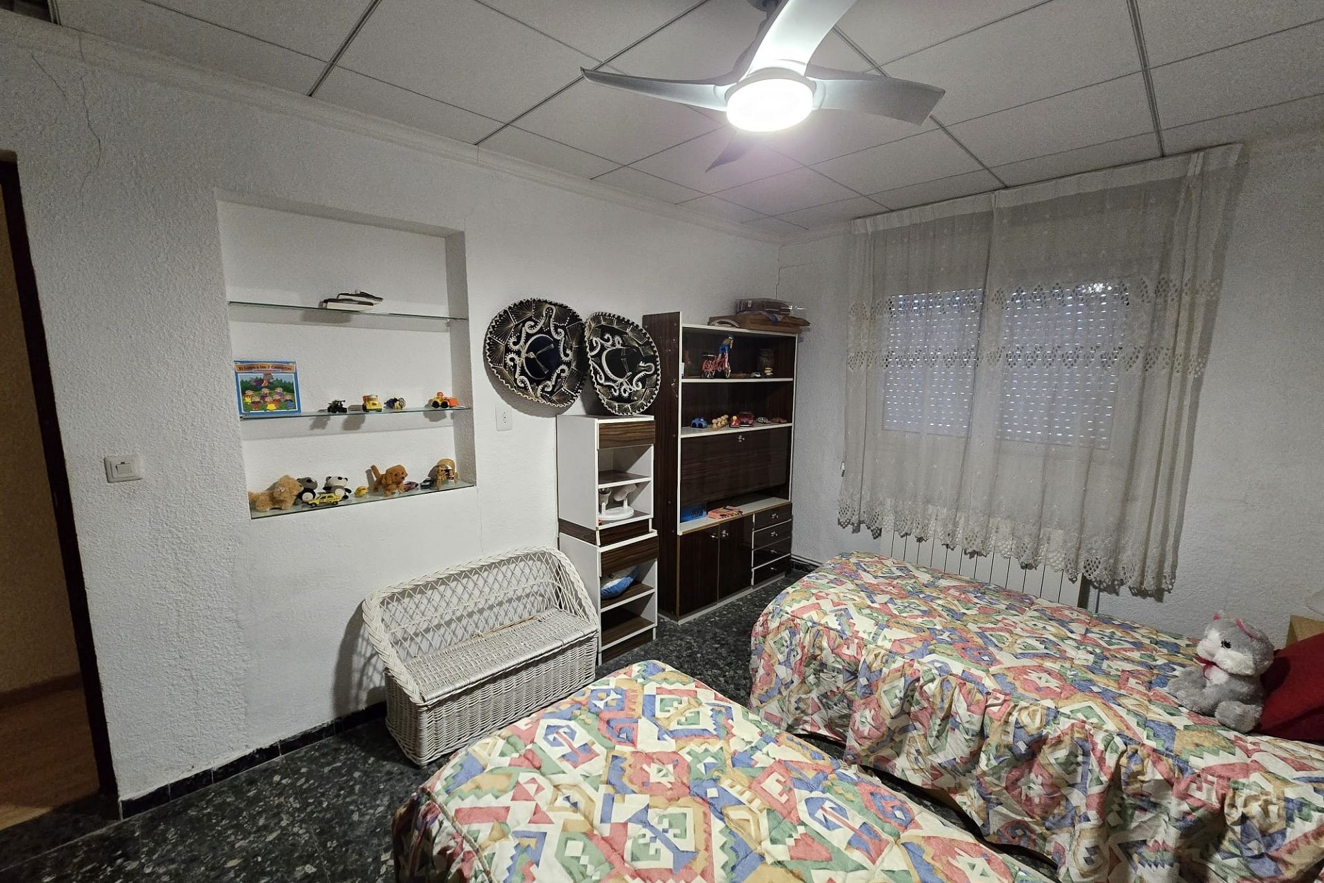 Revente - Villa -
Villena