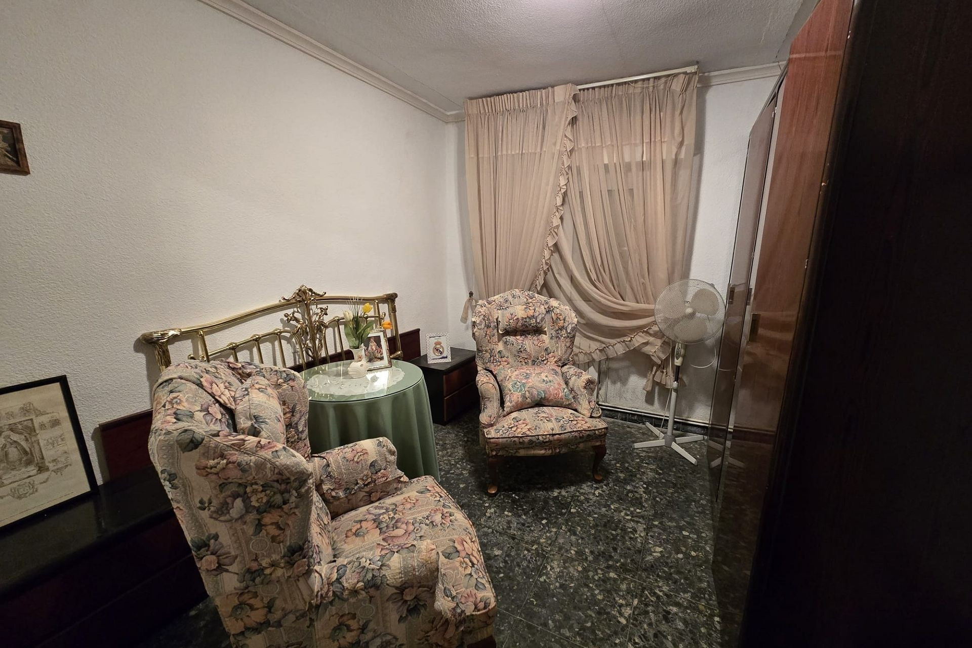 Revente - Villa -
Villena