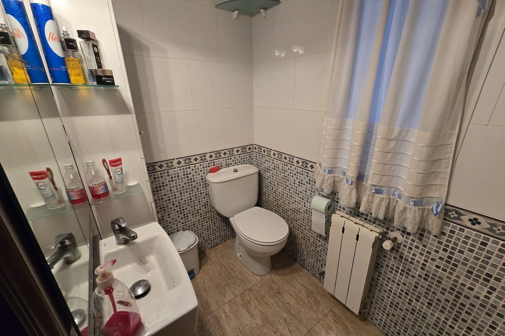 Revente - Villa -
Villena