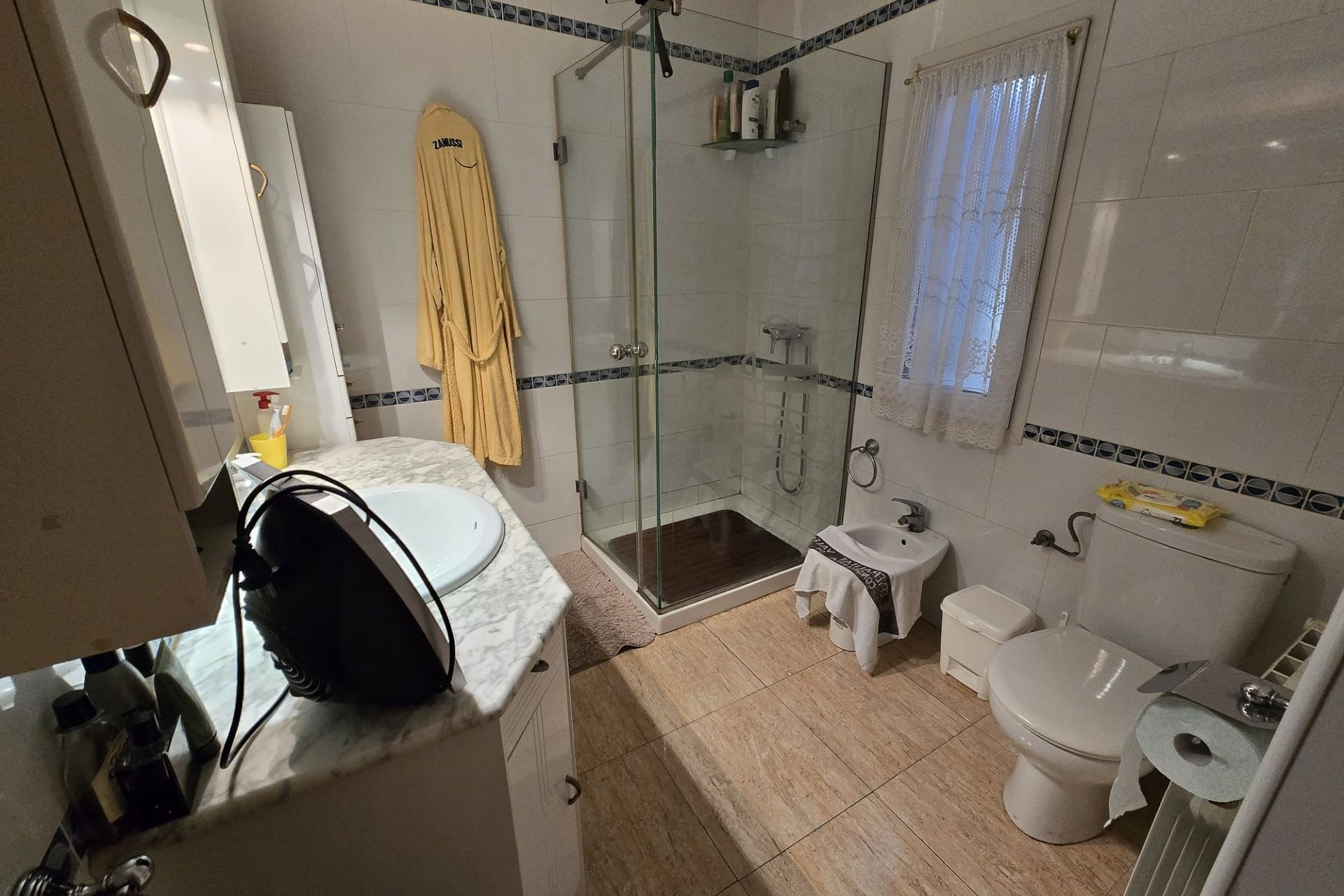 Revente - Villa -
Villena