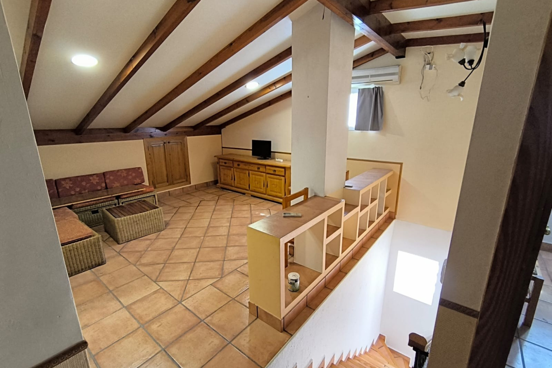 Revente - Villa -
Yecla - Inland