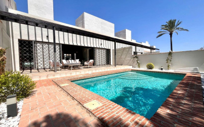 Townhouse - New Build -
            Sucina - 87976