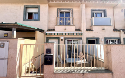 Townhouse - Resale - La Mata - La Mata