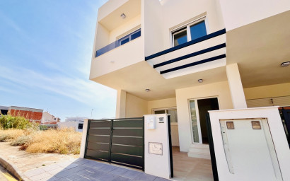 Townhouse - Resale - Pilar de la Horadada - Pilar de la Horadada