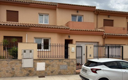 Townhouse - Resale -
            Pinoso - 54703