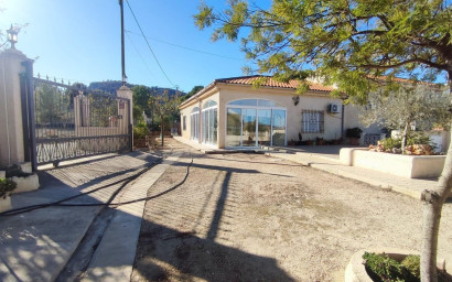 Villa - Herverkoop -
            Hondón de las Nieves - IP-CH241223