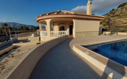 Villa - Herverkoop -
            Hondón de las Nieves - MCF-21