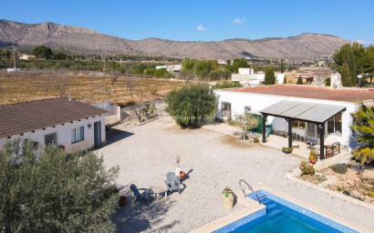 Villa - Herverkoop -
            Hondón de las Nieves - SL-645