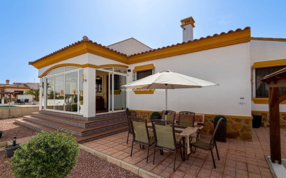 Villa - Herverkoop - Hondón de las Nieves - Urbaniz La Montañosa