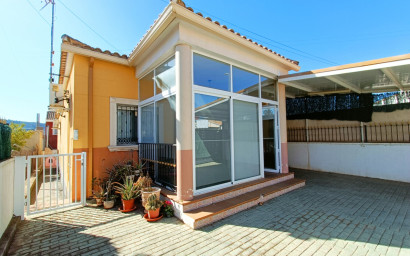 Villa - Herverkoop -
            Hondón de los Fráiles - 57423