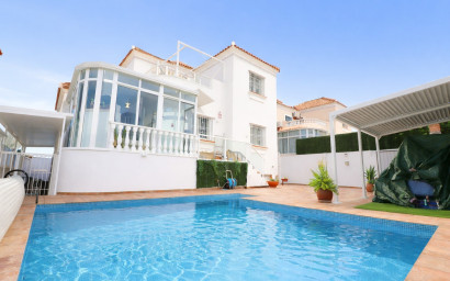 Villa - Herverkoop - Orihuela Costa - Villamartin