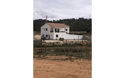 Villa - Herverkoop - Pinoso - Inland