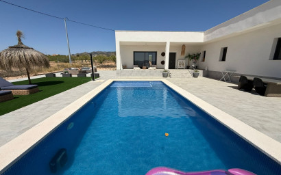 Villa - Herverkoop - Pinoso - Inland