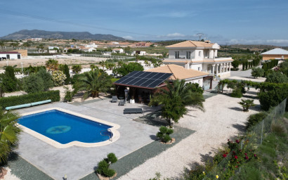 Villa - Herverkoop - Pinoso - Pinoso
