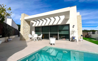 Villa - Herverkoop - San Miguel de Salinas - Urbanizacion Blue Lagoon