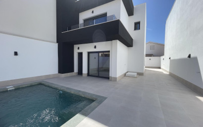 Villa - Nouvelle construction -
            Almoradí - 21814