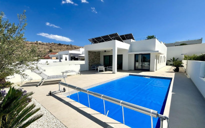 Villa - Nouvelle construction -
            Benijofar - 95318