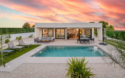 Villa - Nouvelle construction -
            Calasparra - 92663