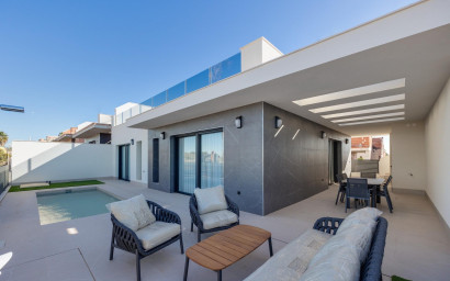Villa - Nouvelle construction - Torrevieja - Sector 25