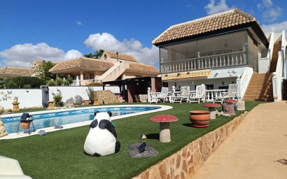 Villa - Resale - Fortuna - El Reloj