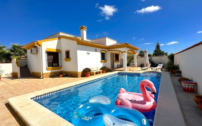 Villa - Resale - Hondón de las Nieves - La Montanosa