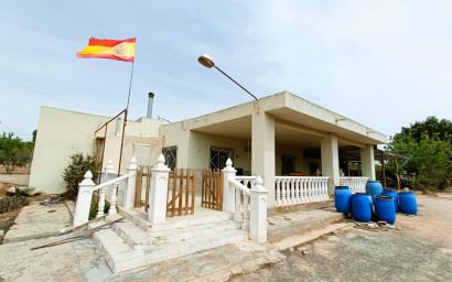 Villa - Resale - Hondón de los Fráiles - Hondón de los Fráiles
