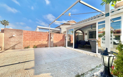 Villa - Resale - Orihuela Costa - Los Almendros-la Florida