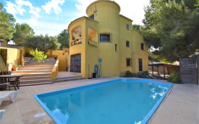 Villa - Resale -
            Orihuela Costa - VRE-15039